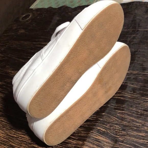 Steve Madden canvas top raised sole sneakers - Picture 6 of 6